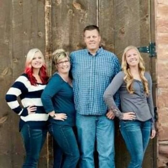 Meet your Posher, Kendra - Picture 1 of 1